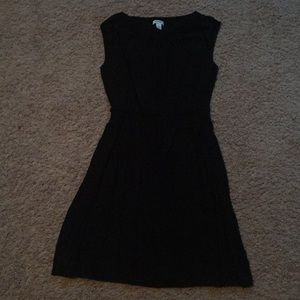 Simple black dress S